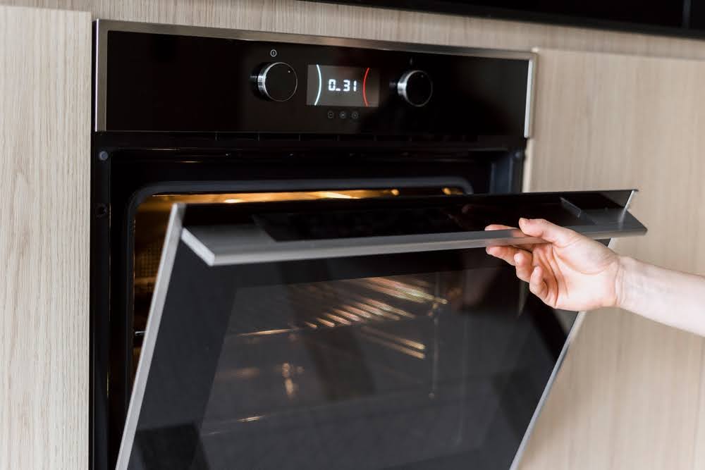 How to stop uneven baking in electric oven?